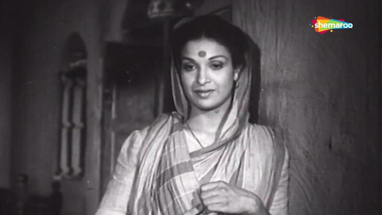 She won a number of awards and accolades for her performance throughout her career. In 1956, she even won the Filmfare Award for Best Actress for her role in Biraj Bahu.
